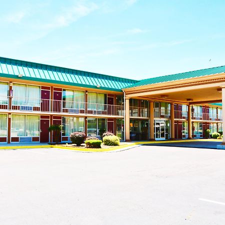 Red Roof Inn & Suites Cave City Exterior foto
