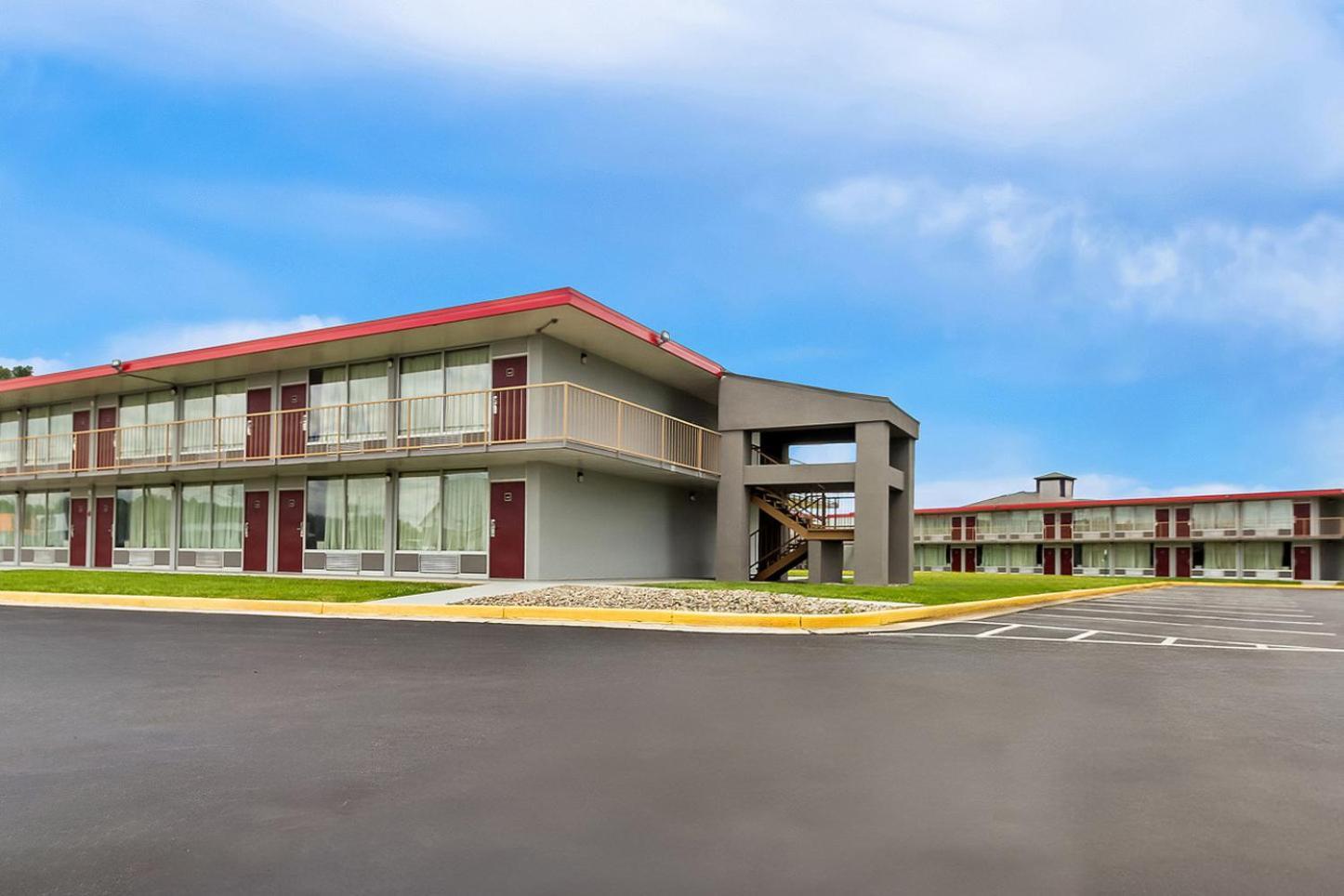 Red Roof Inn & Suites Cave City Exterior foto